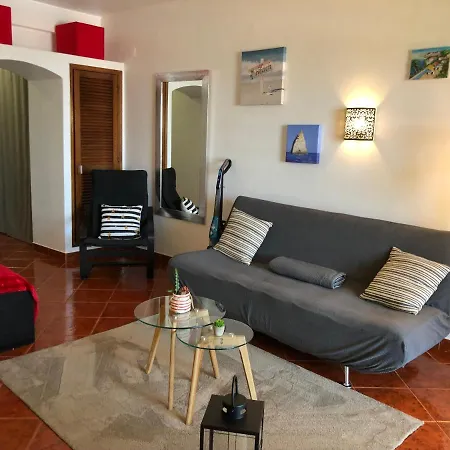 Bellevista Apartment *
